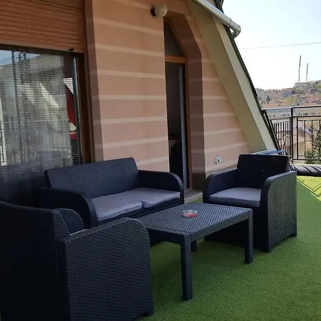 Unique Studio- Great Balcony And View! Parking Possibility! Veliko Tŭrnovo Exterior photo